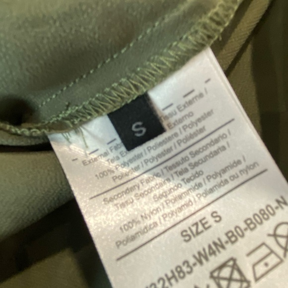 Guess | Sheer Button Down Top | Size S | Green - Picture 4 of 4